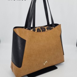 ΤΣΑΝΤΑ ΩΜΟΥ